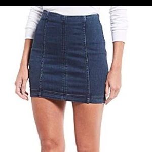 We the free modern femme denim mini skirt in dark denim size 0, free people